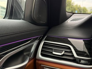 BMW 740i  2022