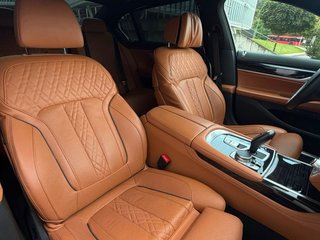 BMW 740i  2022