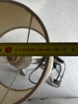 Lámpara de mesa rústica madera y tela
