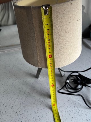 Lámpara de mesa rústica madera y tela