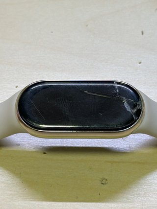 Xiaomi MiBand 8 Dorado - Pantalla Rota