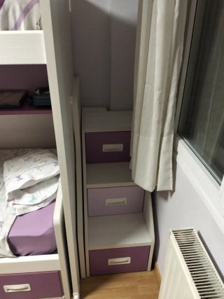 Dormitorio juvenil literas morado