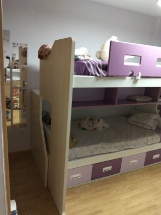 Dormitorio juvenil literas morado