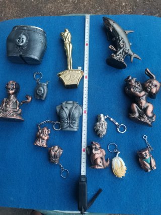 Lote de encendedores antiguos y coleccionables
