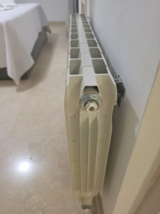 Radiadores de calefacción blancos