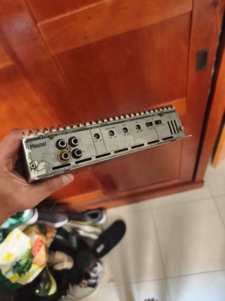 Amplificador Magnat + Subwoofer Alpine