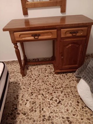 Cabecero de madera estilo clásico