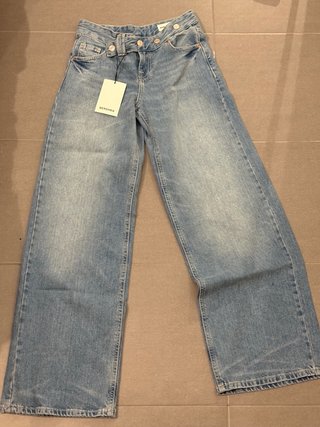 Pantalón vaquero Bershka ancho azul