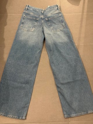Pantalón vaquero Bershka ancho azul