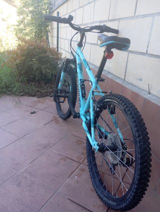 Bicicleta 20 pulgadas  6-9 años
