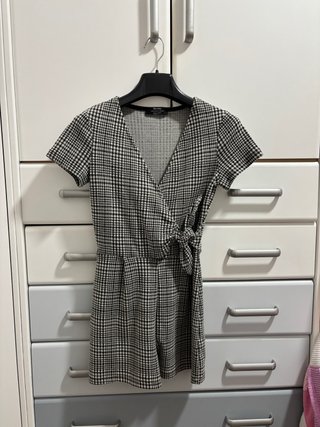 Mono Bershka cuadros XS