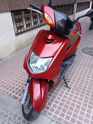 Yamaha NXC 125 Scooter