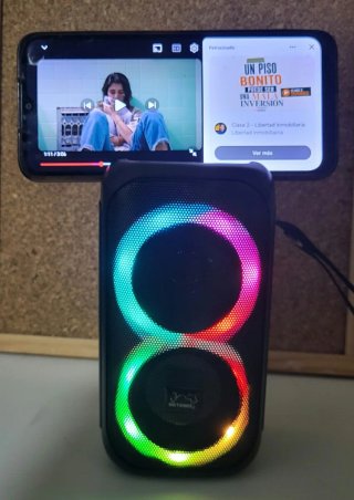 Mini Altavoz Potente SETEOGL Multicolor por 12€