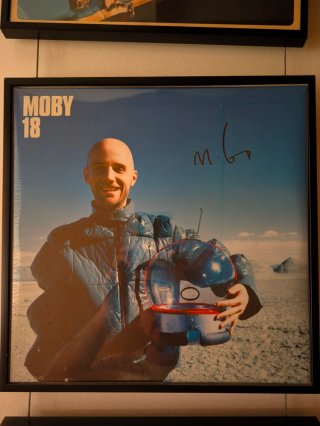 Moby 18 Vinilo Firmado 2013