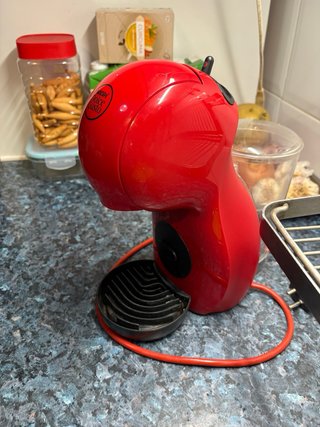 Cafetera Nescafé Dolce Gusto Roja