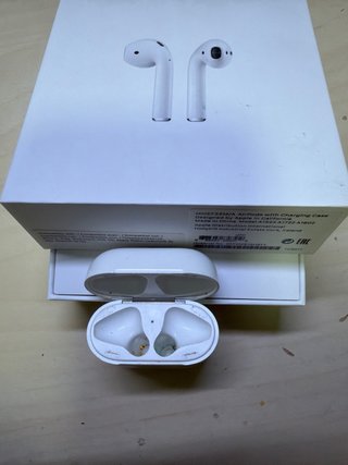 AirPods 1ª Gen con Estuche de Carga