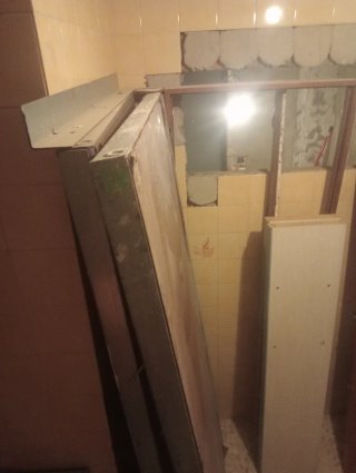 2 Puerta anti okupa