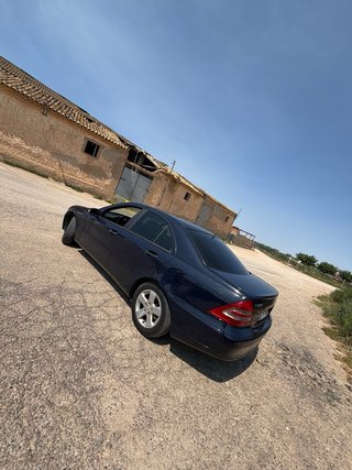 Mercedes-Benz Clase C 2004