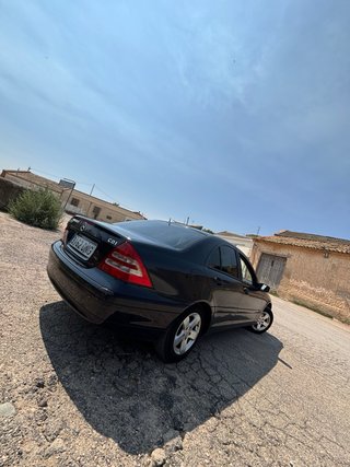 Mercedes-Benz Clase C 2004