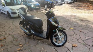 Honda SH 150 Scooter Itv y ruedas nuevas