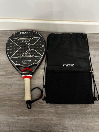 Pala pádel Nox AT10 Genius + funda