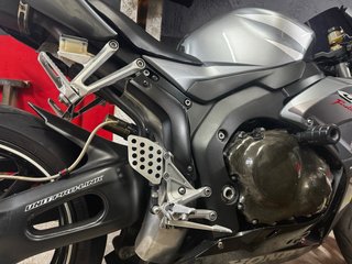 Honda CBR 1000 RR 2007 Plata 29.400 km