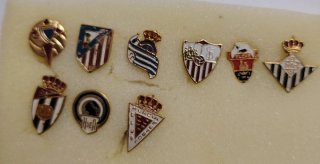 9 insignias antiguas de fútbol