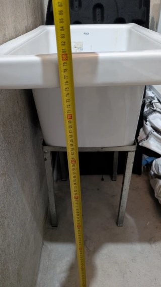 Pila de lavadero Roca