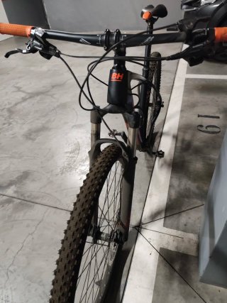 BH Ultimate Bicicleta Montaña
