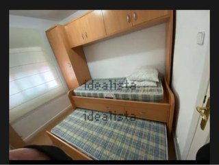 Se alquilq habitación es un segundo con ascensor