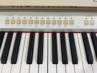 Piano digital Samick SE-876G blanco con banqueta