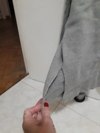 Jersey oversize gris cuello pico