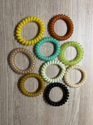 Gomas de pelo en espiral (varios colores)