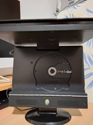 Televisor Supratech Negro