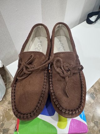Náuticos niño ante marrón talla 36