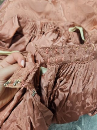 Traje de Fallera Beige y Rosa