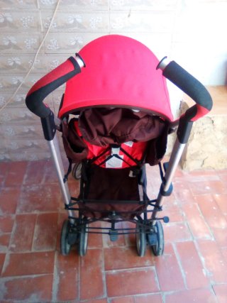Carro de paseo Chicco rojo plegable