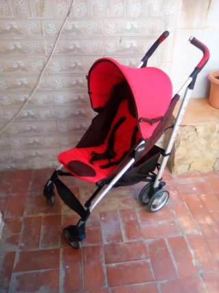 Carro de paseo Chicco rojo plegable