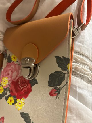 Bolso Portamóvil Misako Flores