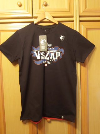 2 CAMISETAS LOGO PATADA MUAY THAI.