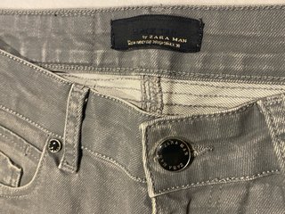 Pantalones ZARA MAN grises encerados