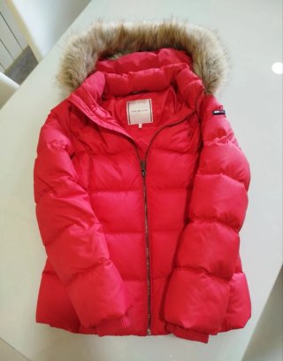 Chaqueta plumífero Tommy Hilfiger roja