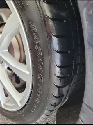 Neumático Pirelli