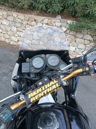 Honda Africa Twin 750 Negra