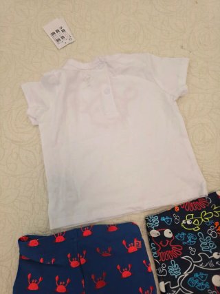 Conjunto camiseta y 2 bañadores bebé