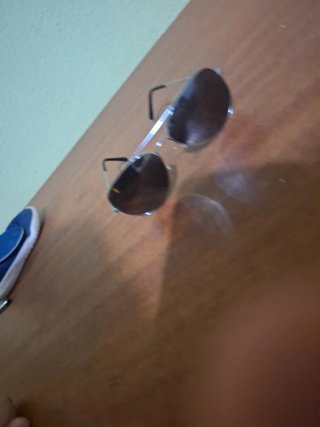 Gafas de sol aviador plateadas y negras