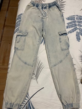 Pantalón vaquero claro