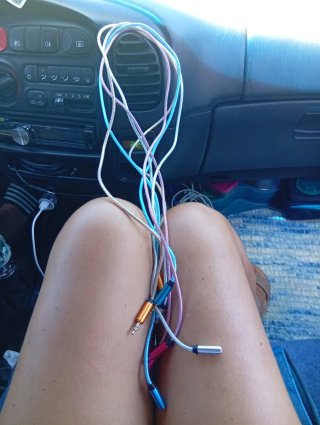 Cable Auxiliar 3.5mm Metálico 2€ cada uno