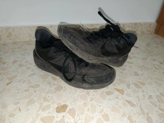 Zapatillas Nike Negras muy usadas