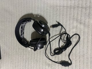 Cascos Gaming Monster